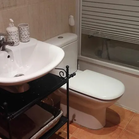 Gis, Con Chimenea! アパート